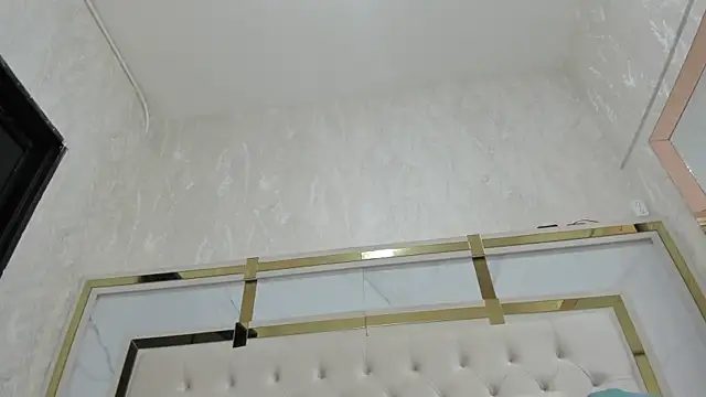 megan rous  online show from September 26, 2025, 3:13 am