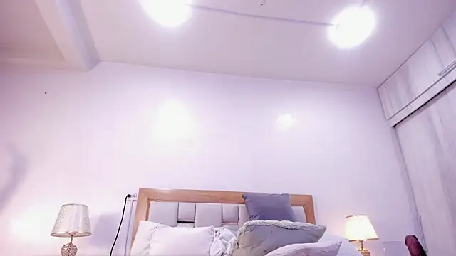 megan rous  online show from April 18, 2026, 3:09 am