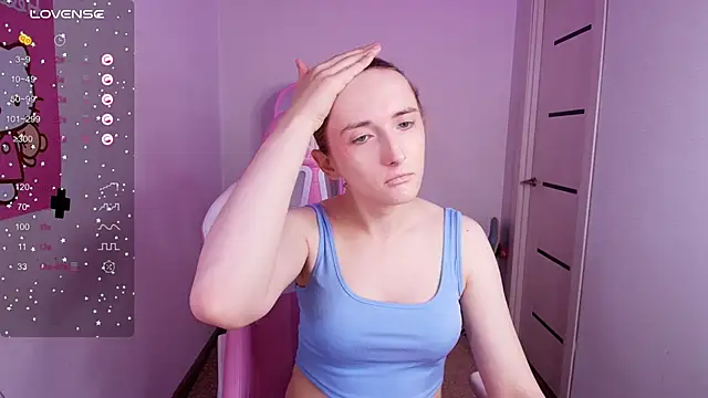 Vi Luxy online show from November 15, 2025, 2:04 am