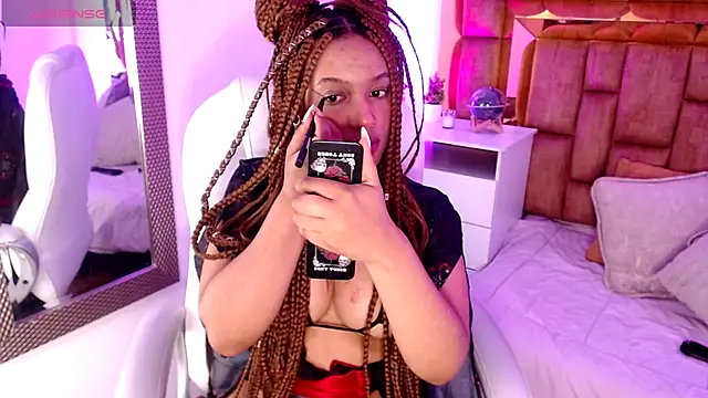 Snapshot of Camila_Mishiima1 chatting on October 19, 2025, 12:41 pm Camila Mishiima1 online show from October 19, 2025, 12:41 pm