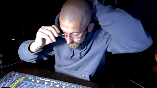 Snapshot of ladi3sfirst chatting on November 11, 2025, 9:26 am ladi3sfirst online show from November 11, 2025, 9:26 am