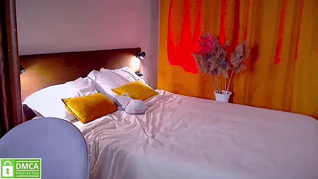 elza rose online show from September 28, 2025, 2:35 pm