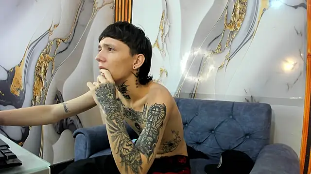 StraightBoy Nick online show from October 21, 2025, 5:40 am