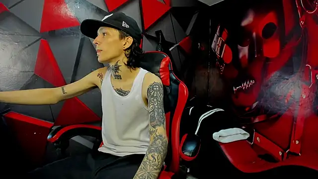 StraightBoy Nick online show from November 22, 2025, 11:58 pm