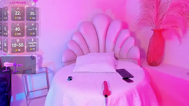 Snapshot of MarilynDupont chatting on June 1, 2026, 4:13 am MarilynDupont online show from June 1, 2026, 4:13 am