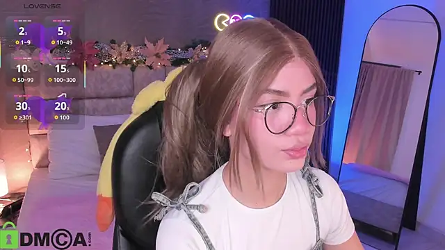 Arinextdoor online show from December 3, 2025, 8:19 pm