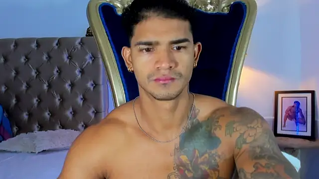 Snapshot of antonio__444 chatting on October 4, 2025, 10:17 am antonio 444 online show from October 4, 2025, 10:17 am