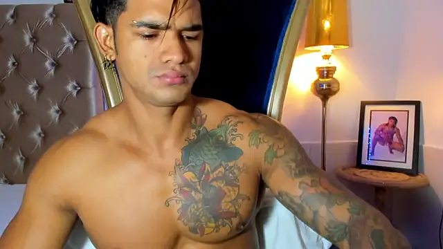 antonio  444 online show from November 18, 2025, 11:24 am