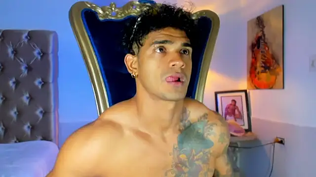 Snapshot of antonio__444 chatting on May 6, 2026, 1:42 am antonio 444 online show from May 6, 2026, 1:42 am