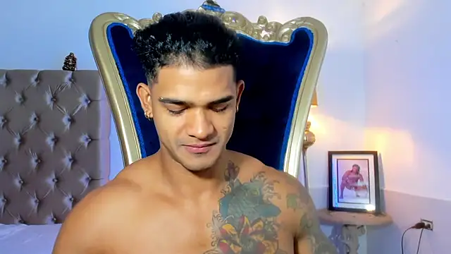Snapshot of antonio__444 chatting on October 20, 2025, 12:17 pm antonio 444 online show from October 20, 2025, 12:17 pm