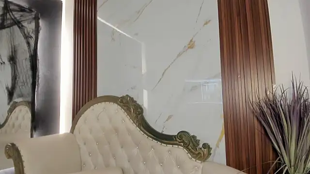 CoralieBronson online show from October 19, 2025, 9:12 am