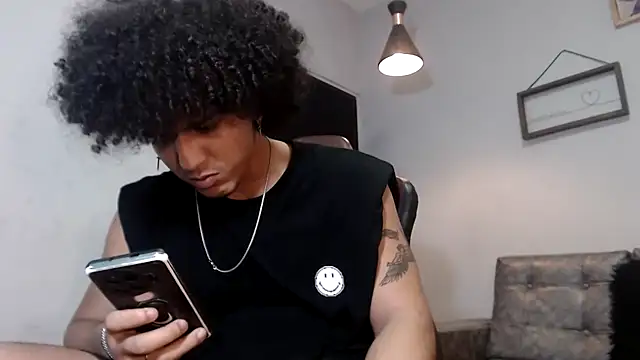 Snapshot of Xfire_boy69 chatting on November 13, 2025, 5:50 pm Xfire boy69 online show from November 13, 2025, 5:50 pm