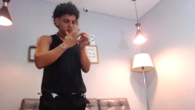 Snapshot of Xfire_boy69 chatting on November 29, 2025, 2:39 pm Xfire boy69 online show from November 29, 2025, 2:39 pm