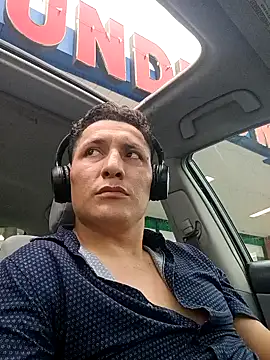 Zetaloco26 online show from October 18, 2025, 9:17 pm