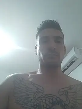 bigandstrong2217 online show from April 16, 2026, 1:28 am