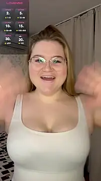 Snapshot of Monahosks chatting on February 23, 2026, 3:45 pm Monahosks online show from February 23, 2026, 3:45 pm