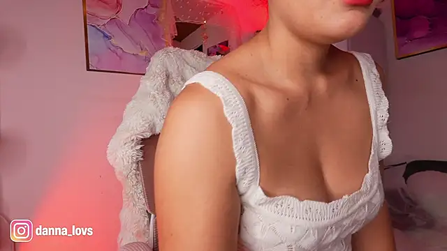 Dannaa Lovs online show from April 14, 2026, 12:10 pm