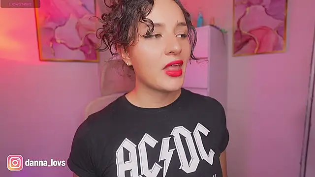 Dannaa Lovs online show from November 12, 2025, 6:56 pm