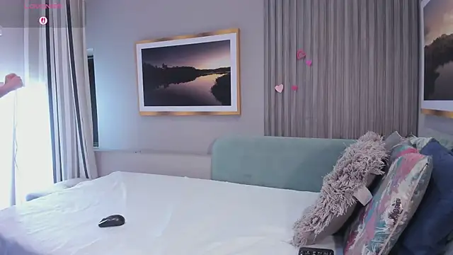 Snapshot of Blue_Sixx chatting on January 14, 2026, 1:37 pm Blue Sixx online show from January 14, 2026, 1:37 pm