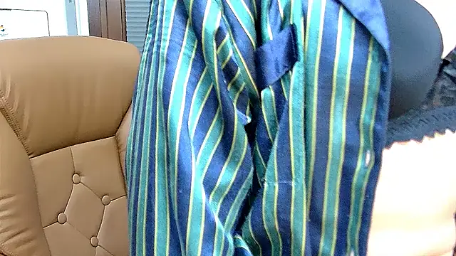 ROBY SWEETHOT online show from October 22, 2025, 9:35 pm