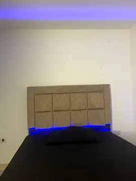 EmilyNoir1 online show from November 22, 2025, 12:32 am