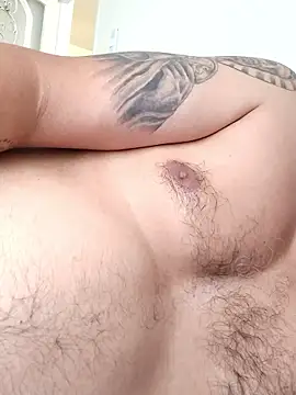 Snapshot of ScuffingBungalow chatting on January 14, 2026, 6:55 pm ScuffingBungalow online show from January 14, 2026, 6:55 pm