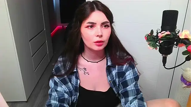 peachyness online show from April 27, 2026, 5:00 pm