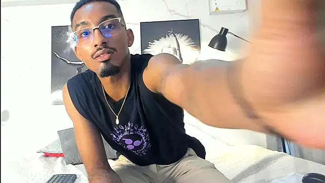 Snapshot of Darwin_mayo chatting on November 3, 2025, 5:16 pm Darwin mayo online show from November 3, 2025, 5:16 pm