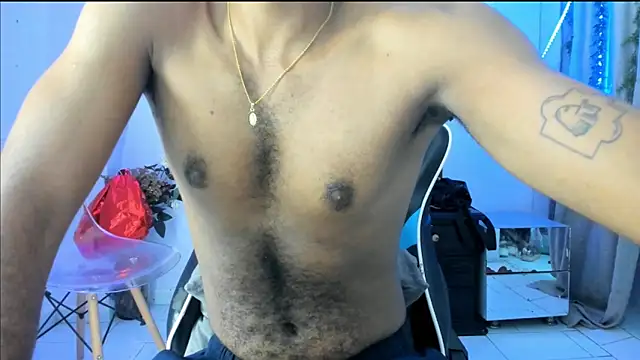 Snapshot of Darwin_mayo chatting on October 15, 2025, 5:32 pm Darwin mayo online show from October 15, 2025, 5:32 pm