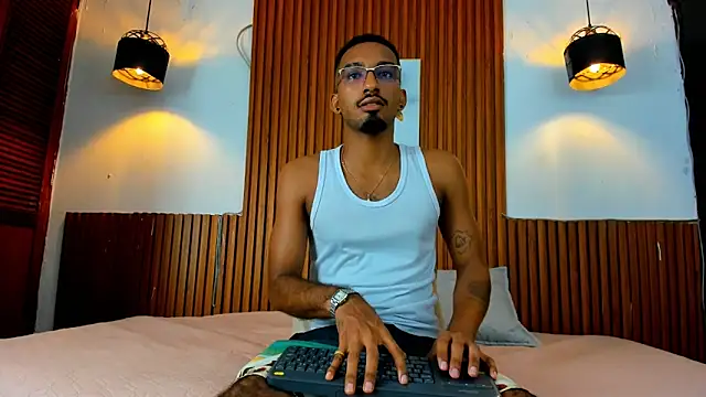 Snapshot of Darwin_mayo chatting on November 5, 2025, 5:38 pm Darwin mayo online show from November 5, 2025, 5:38 pm