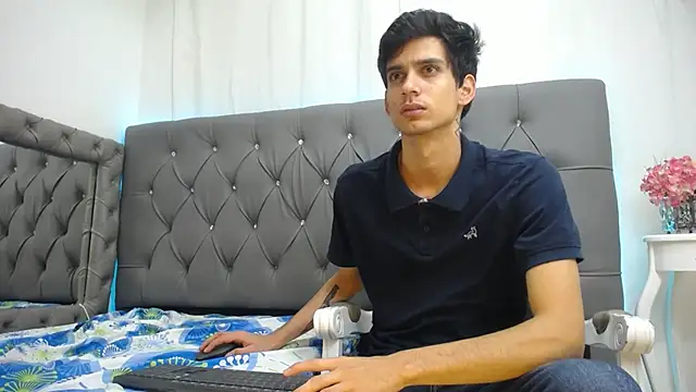 Sebalexis7 online show from October 7, 2025, 6:03 am