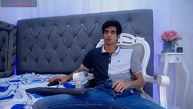 Sebalexis7 online show from October 26, 2025, 3:07 am