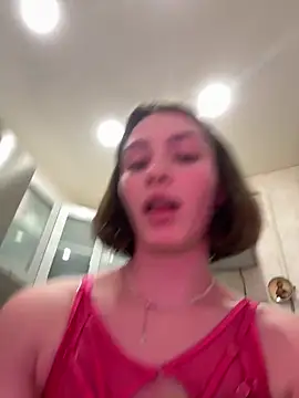 ZariaFlame online show from November 14, 2025, 10:13 pm