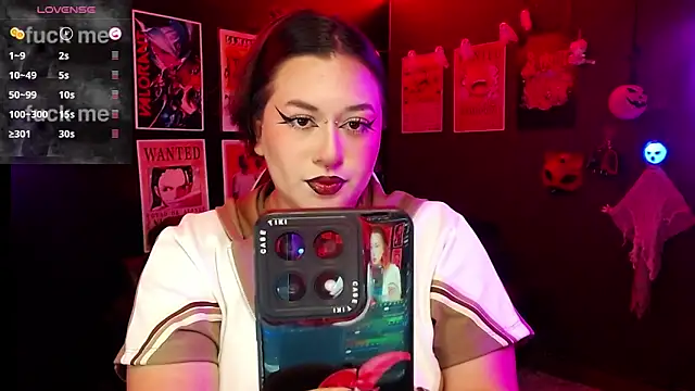 Ravendark  online show from September 30, 2025, 7:31 pm