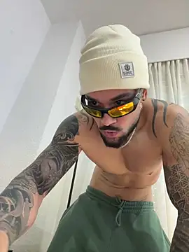 Snapshot of penebunny chatting on December 17, 2025, 11:04 am penebunny online show from December 17, 2025, 11:04 am