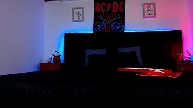 Alisse Moore online show from March 14, 2026, 12:33 pm