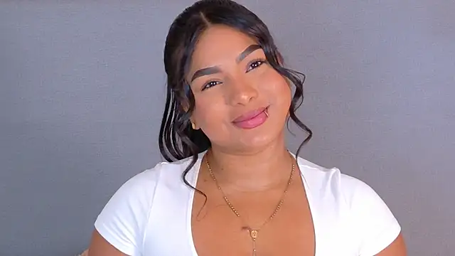 Snapshot of LanaRozz chatting on April 27, 2026, 7:45 pm LanaRozz online show from April 27, 2026, 7:45 pm