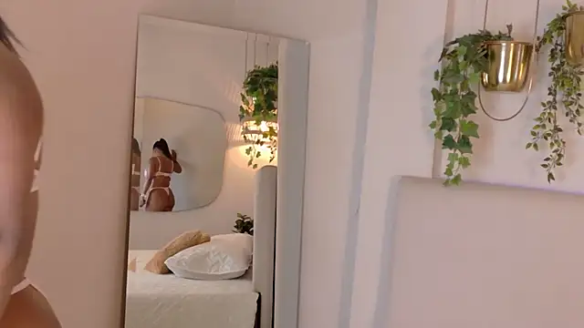 LanaRozz online show from October 23, 2025, 7:34 pm