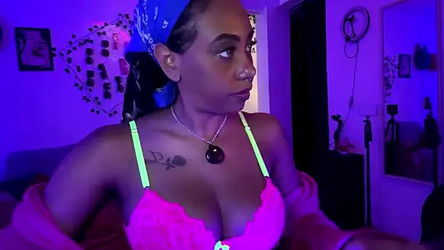 Snapshot of anasasuga chatting on October 8, 2025, 1:07 am anasasuga online show from October 8, 2025, 1:07 am