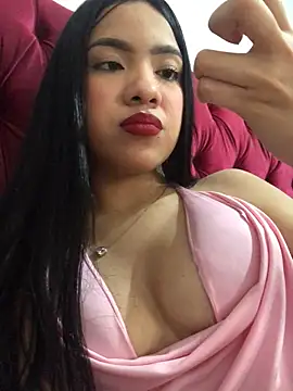 ashleyy20 online show from October 7, 2025, 9:27 pm