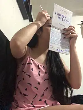 ashleyy20 online show from December 16, 2025, 5:28 pm