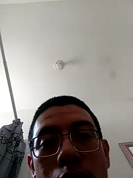 Snapshot of ELI_TICANTE chatting on June 29, 2026, 6:29 pm ELI TICANTE online show from June 29, 2026, 6:29 pm