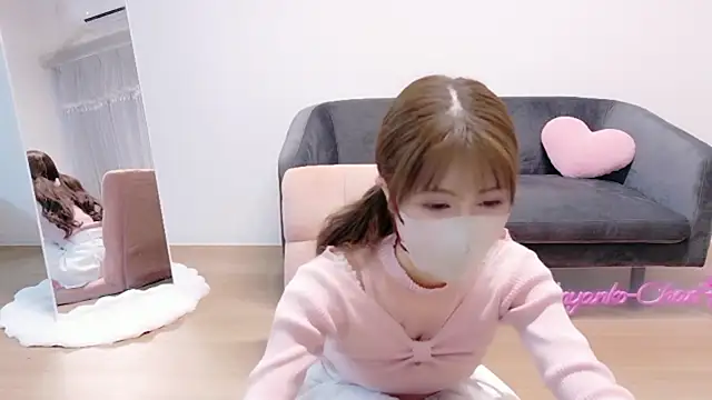 Snapshot of -Nyanko-chan- chatting on February 16, 2026, 8:13 am -Nyanko-chan- online show from February 16, 2026, 8:13 am