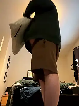 Snapshot of different-strokes chatting on January 13, 2026, 11:03 am different-strokes online show from January 13, 2026, 11:03 am