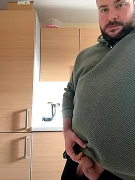 Snapshot of different-strokes chatting on October 27, 2025, 9:10 am different-strokes online show from October 27, 2025, 9:10 am