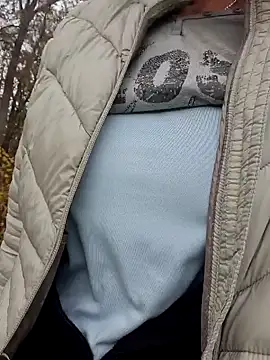 Snapshot of HotWifeLyn68 chatting on November 13, 2025, 11:58 am HotWifeLyn68 online show from November 13, 2025, 11:58 am