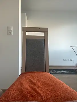 eli5566 online show from December 21, 2025, 11:45 am