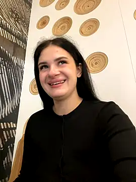 MiraReach online show from October 5, 2025, 3:41 am