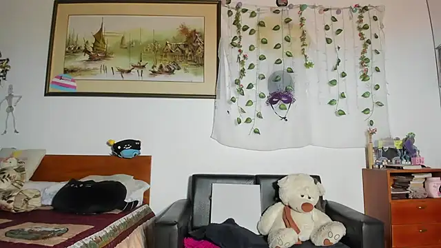 Snapshot of Mishell_Bons chatting on April 28, 2026, 10:36 pm Mishell Bons online show from April 28, 2026, 10:36 pm