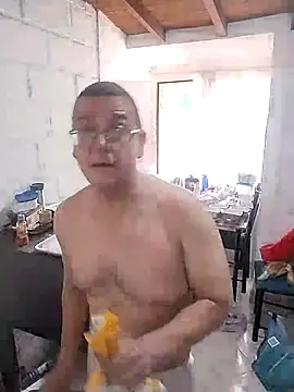 Danimedellin1 online show from April 21, 2026, 5:08 pm